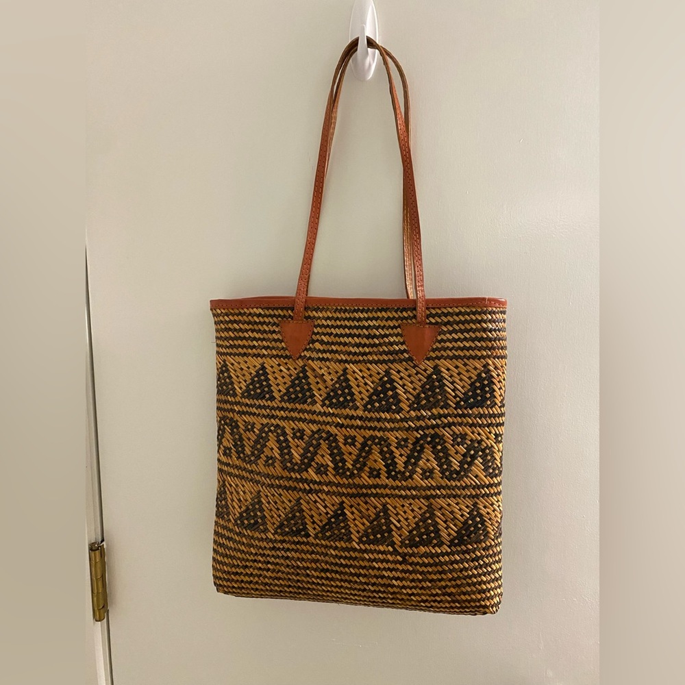 Rattan/leather boho tote